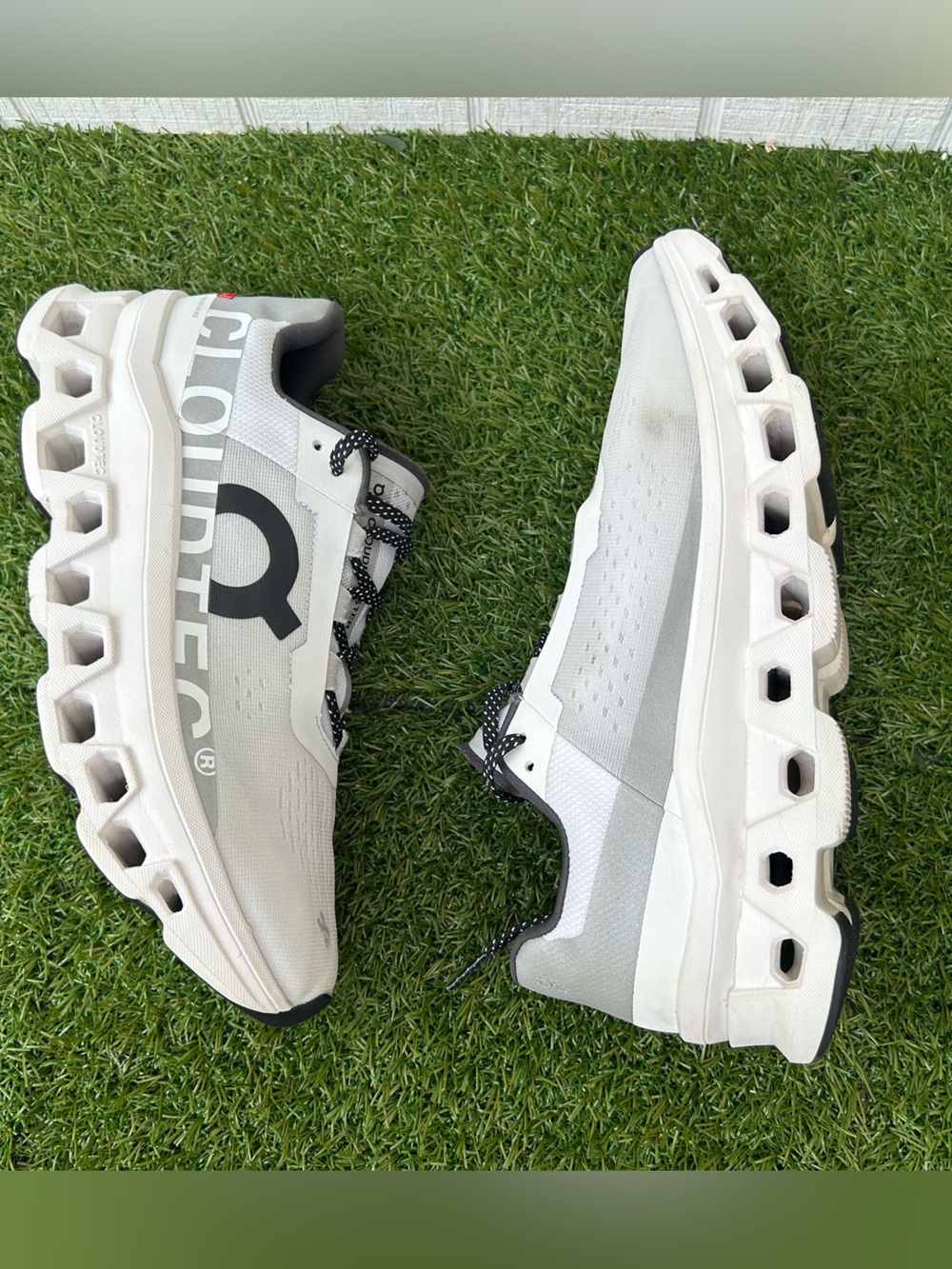 ON Cloud-monster all white womens size 10.5 pre owned and authentic - Picture 13 of 16